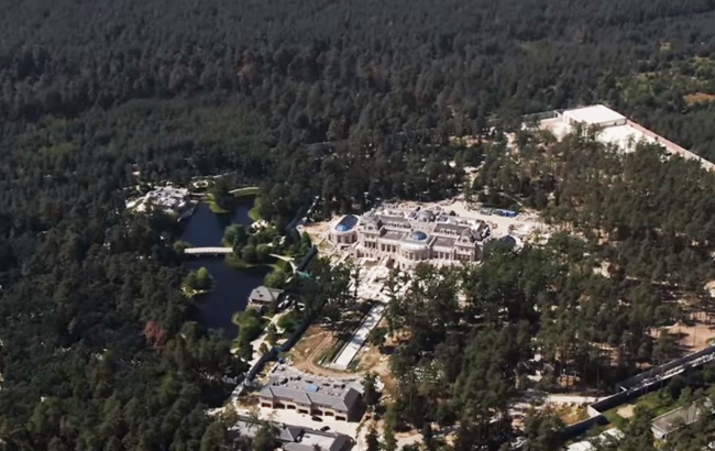 Появились новые фото и видео роскошного дворца Ахметова под Киевом